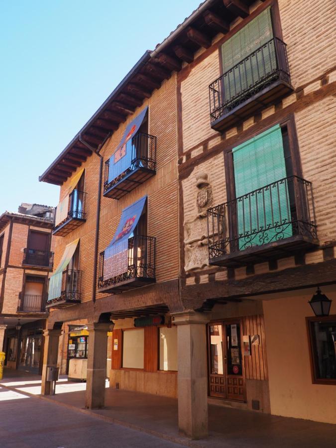 La Casona Del Zoilo -Los Arenales- El Burgo De Osma Luaran gambar
